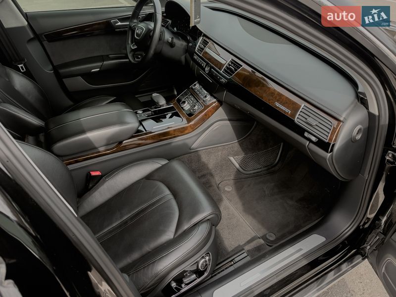 Седан Audi A8 2014 в Киеве
