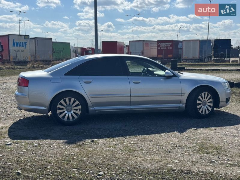 Седан Audi A8 2007 в Львові