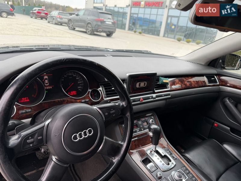 Седан Audi A8 2004 в Львові