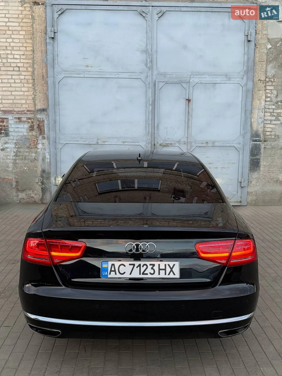 2010 Audi A8 - мініатюра 3