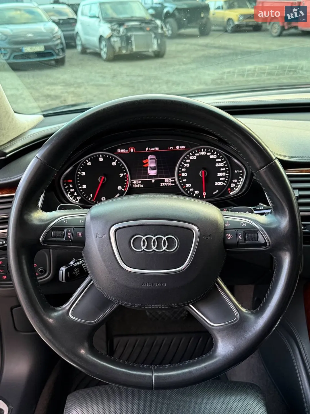 2010 Audi A8 - мініатюра 8