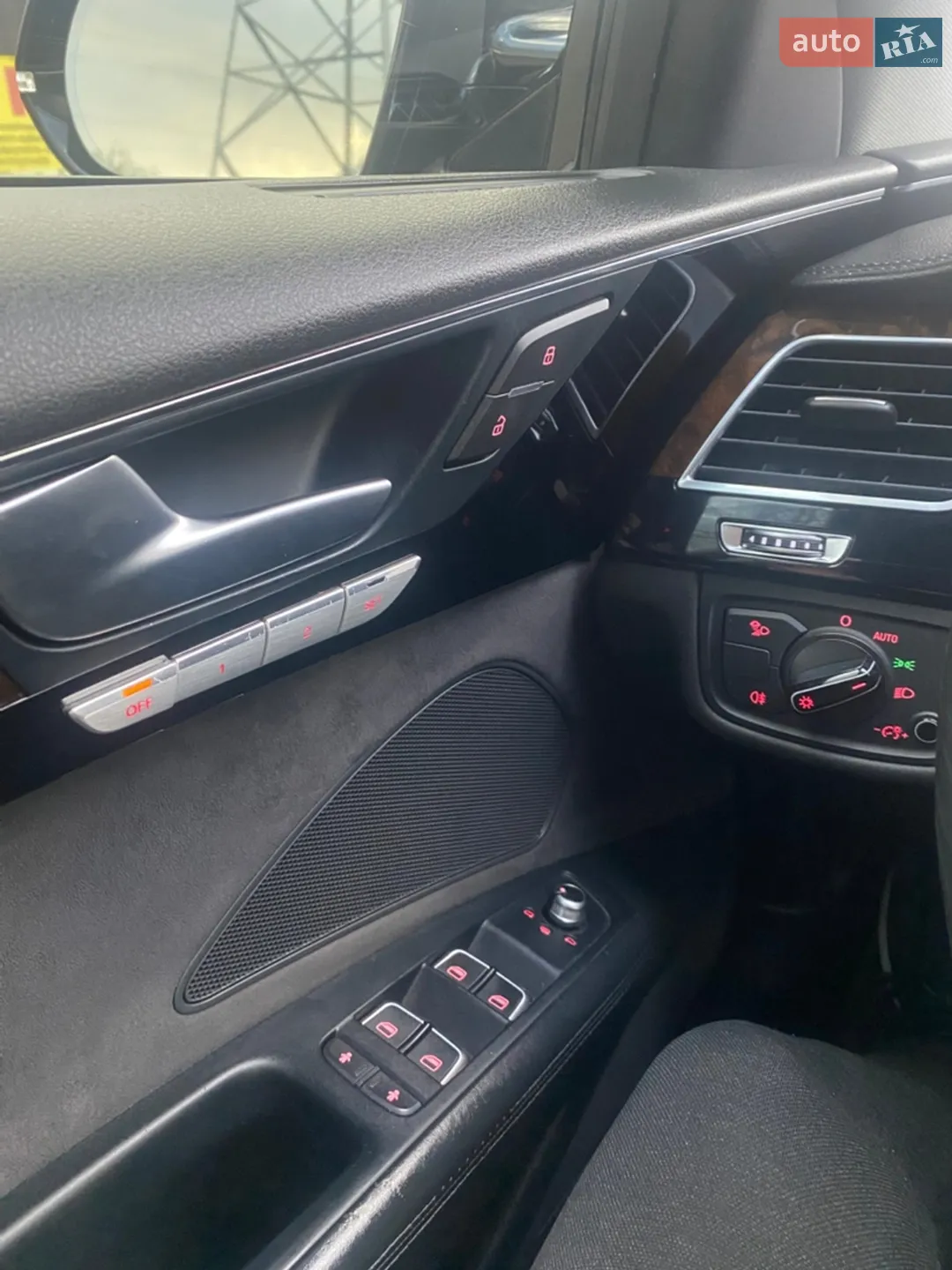 2015 Audi A8 - мініатюра 33