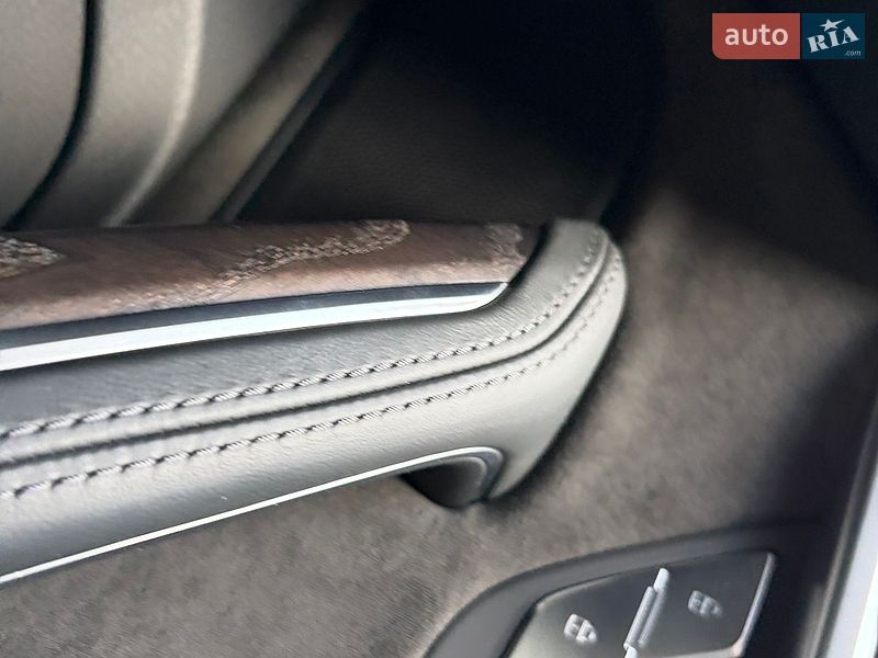 Седан Audi A8 2020 в Києві