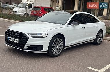 Седан Audi A8 2018 в Киеве