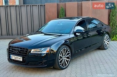 Седан Audi A8 2014 в Чернівцях