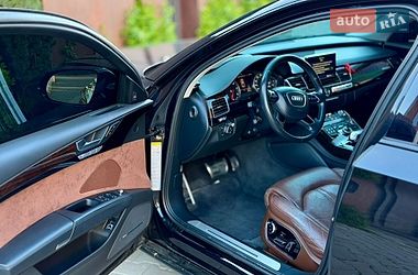 Седан Audi A8 2014 в Черновцах