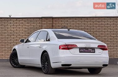 Седан Audi A8 2016 в Кривом Роге