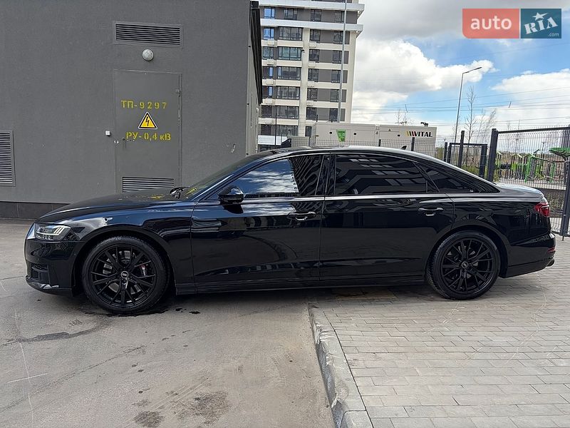 Седан Audi A8 2020 в Києві