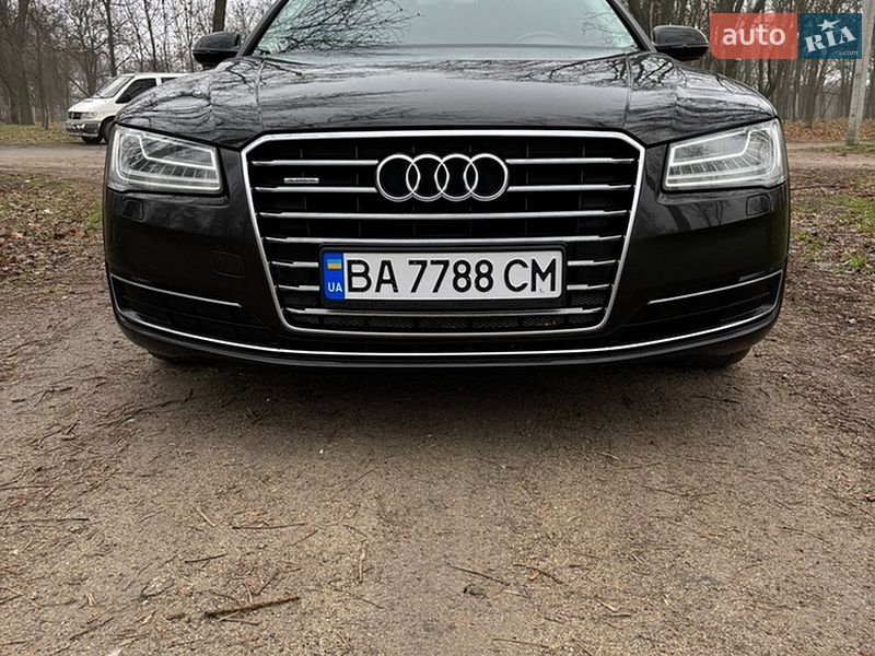 Седан Audi A8 2017 в Кропивницькому
