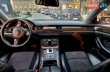 Седан Audi A8 2005 в Ужгороді