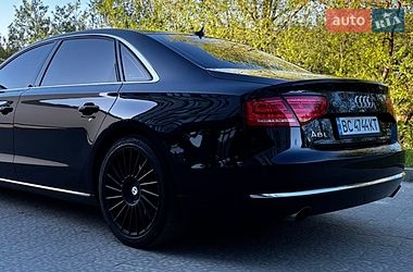 Седан Audi A8 2013 в Новояворовске