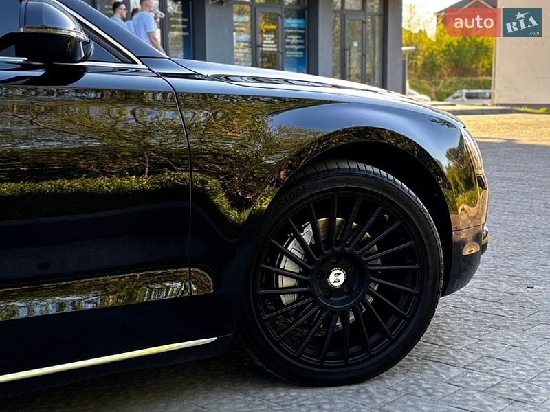 Седан Audi A8 2013 в Новояворовске
