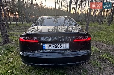Седан Audi A8 2015 в Кропивницком