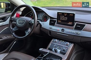Седан Audi A8 2010 в Днепре