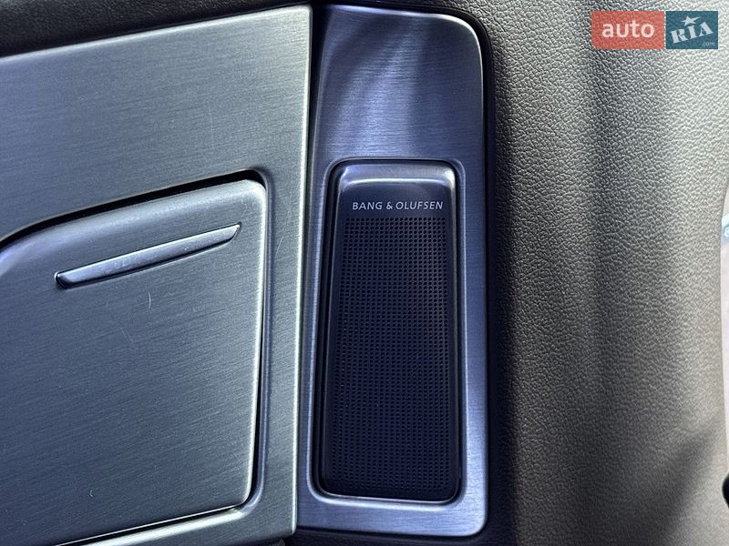 Седан Audi A8 2010 в Днепре