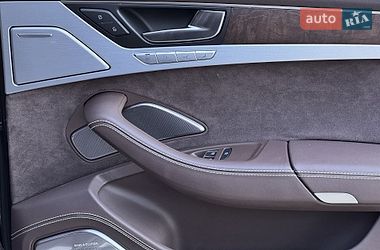 Седан Audi A8 2010 в Днепре