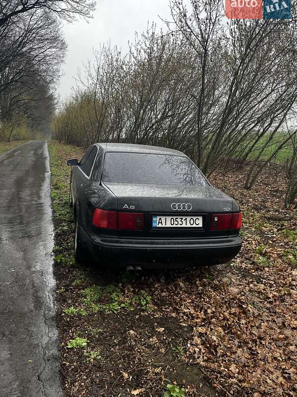 Седан Audi A8 1996 в Киеве