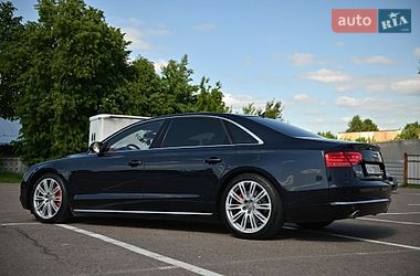 Седан Audi A8 2010 в Ровно