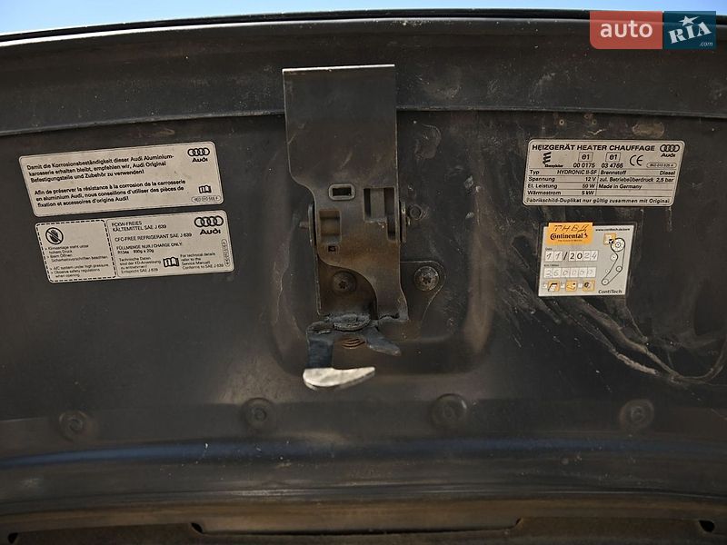 Седан Audi A8 2010 в Ровно