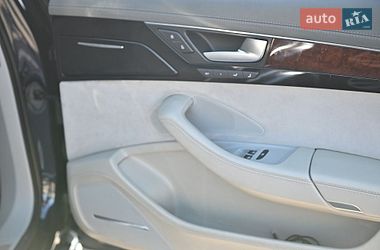 Седан Audi A8 2010 в Ровно