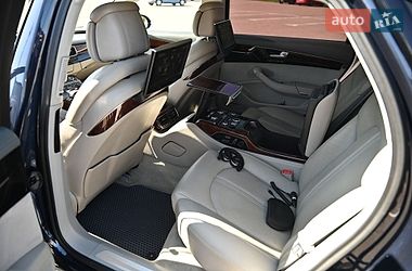 Седан Audi A8 2010 в Ровно