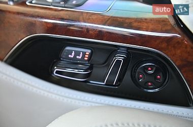 Седан Audi A8 2010 в Ровно