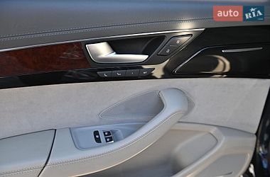 Седан Audi A8 2010 в Ровно