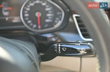 Седан Audi A8 2010 в Ровно