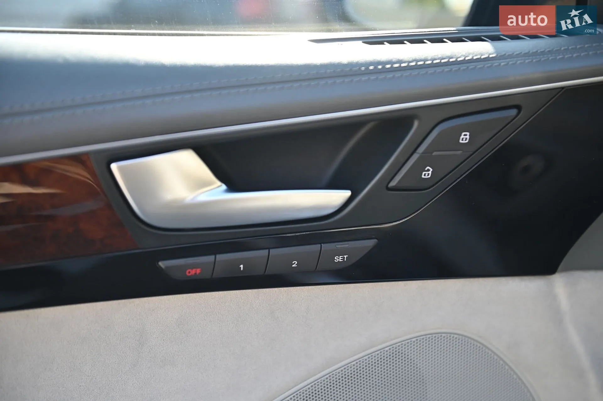 2010 Audi A8 - мініатюра 113
