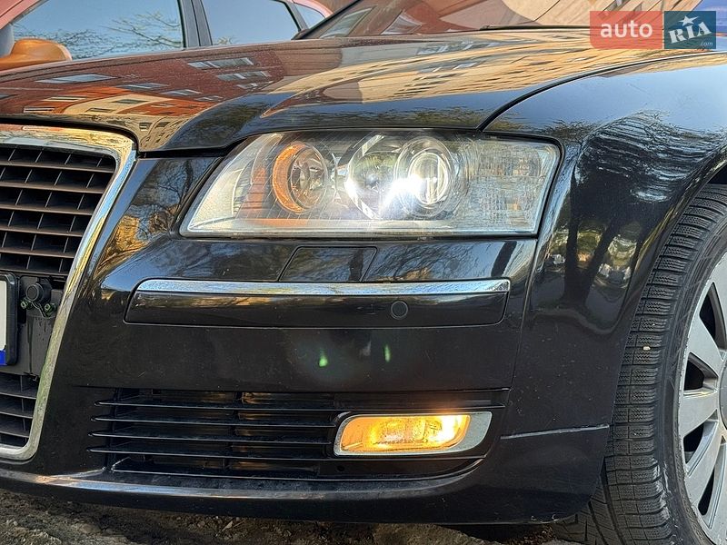 Седан Audi A8 2009 в Львове