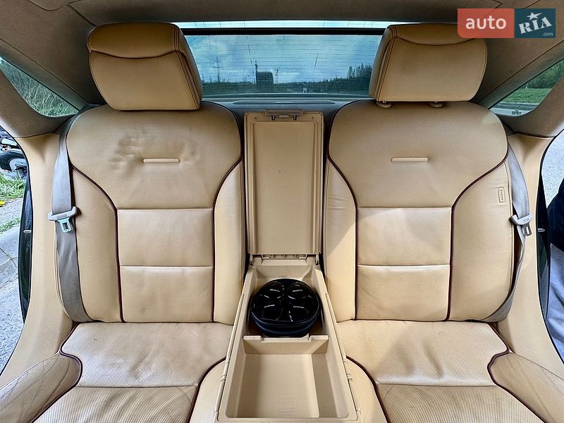 Седан Audi A8 2009 в Львове