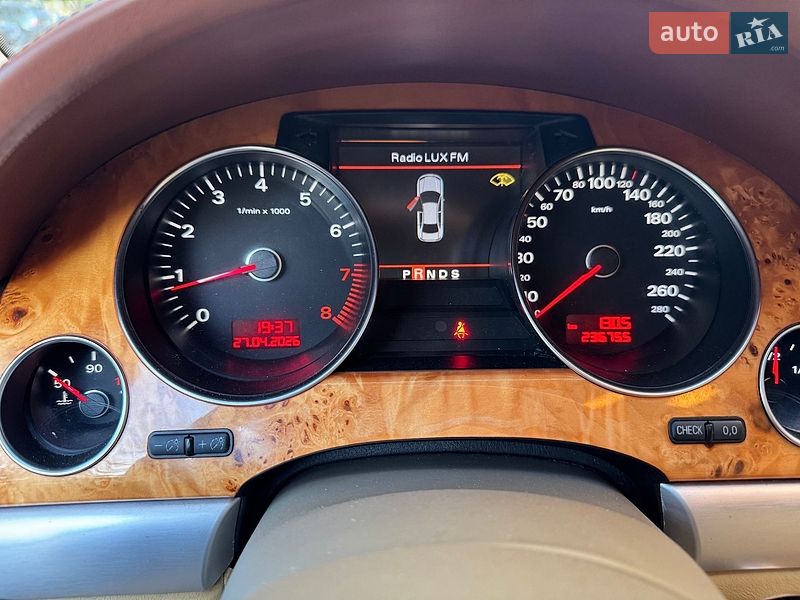 Седан Audi A8 2009 в Львове