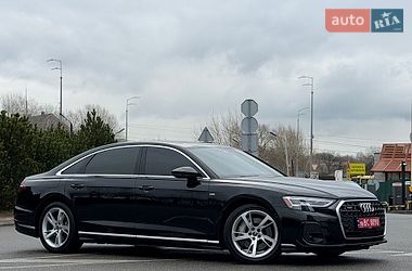 Седан Audi A8 2022 в Киеве