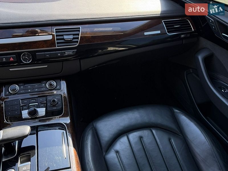 Седан Audi A8 2017 в Житомирі