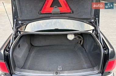 Седан Audi A8 2000 в Староконстантинове