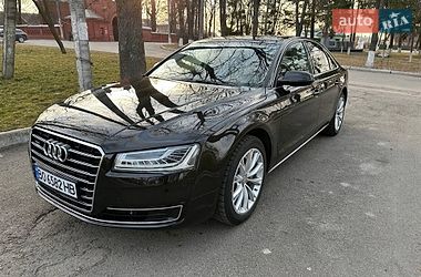 Седан Audi A8 2014 в Виннице
