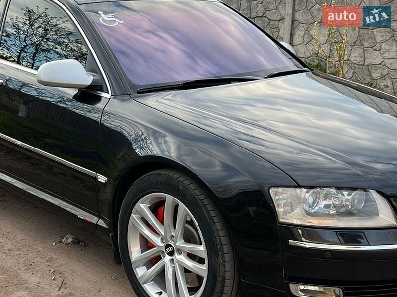 Седан Audi A8 2005 в Нежине
