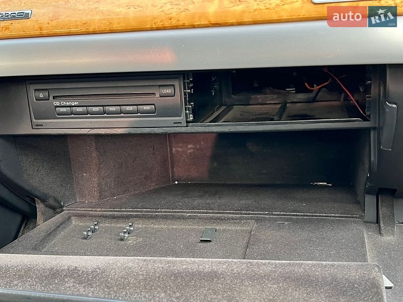 Седан Audi A8 2005 в Нежине