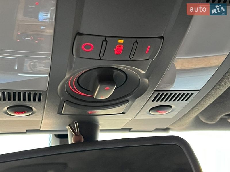 Седан Audi A8 2005 в Нежине