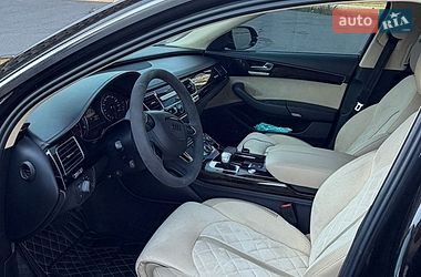 Седан Audi A8 2012 в Киеве