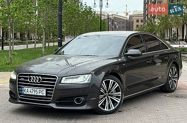 Седан Audi A8 2015 в Киеве