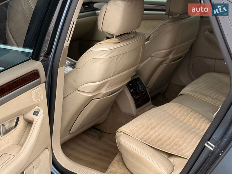 Седан Audi A8 2008 в Бобринце