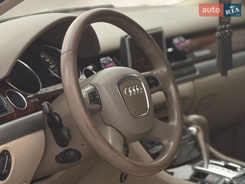 Седан Audi A8 2008 в Бобринце