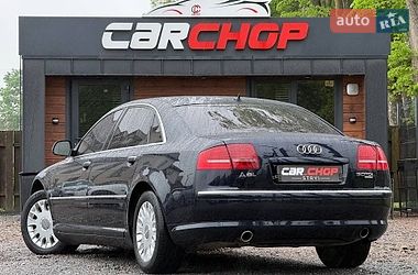 Седан Audi A8 2009 в Стрию