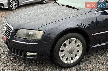 Седан Audi A8 2009 в Стрию