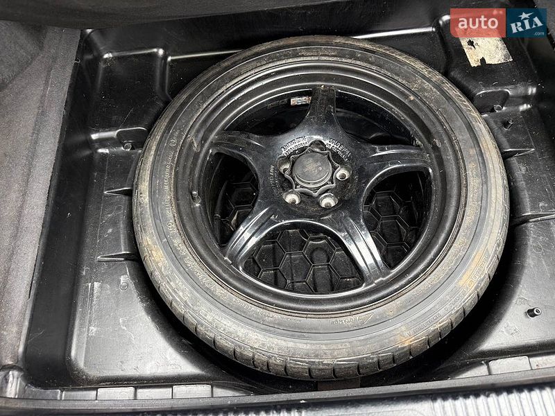 Седан Audi A8 2009 в Стрию