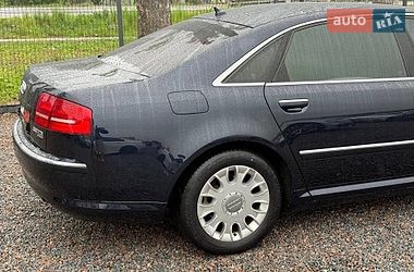 Седан Audi A8 2009 в Стрию