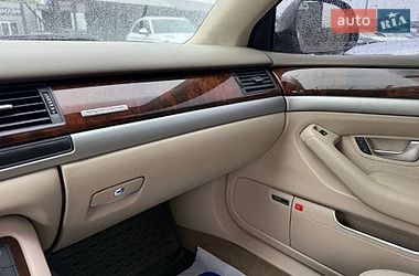 Седан Audi A8 2009 в Стрию