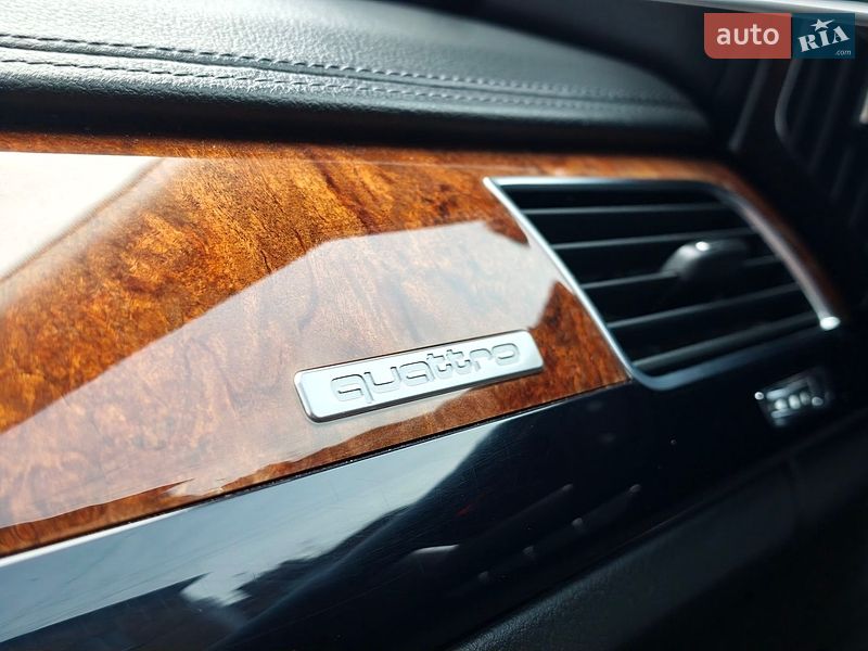 Седан Audi A8 2013 в Бердичеве