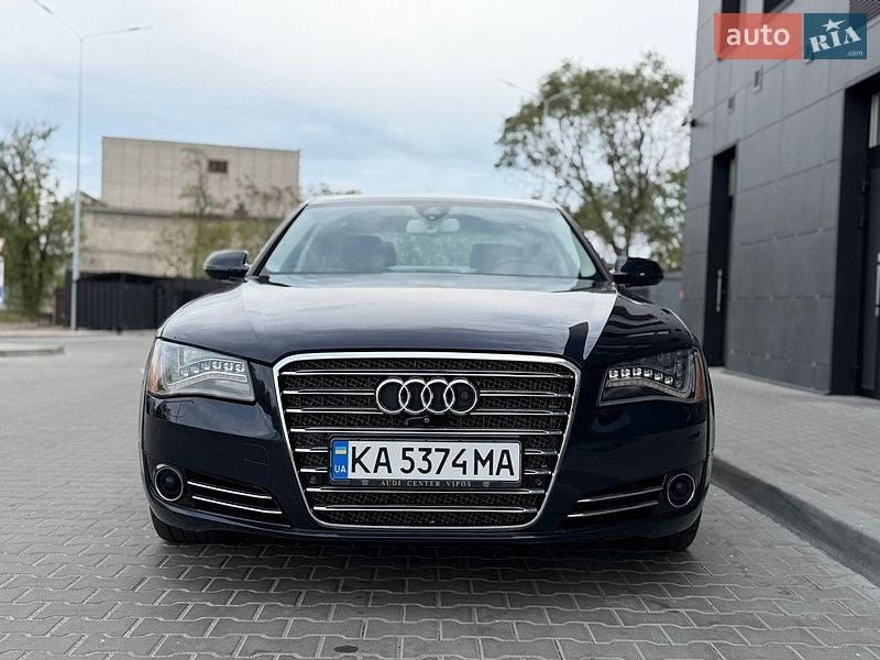 Седан Audi A8 2013 в Днепре
